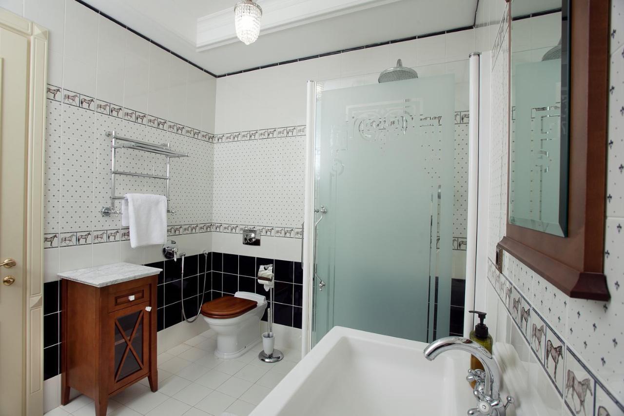 Bortnichi House Hotel Kiev Eksteriør billede