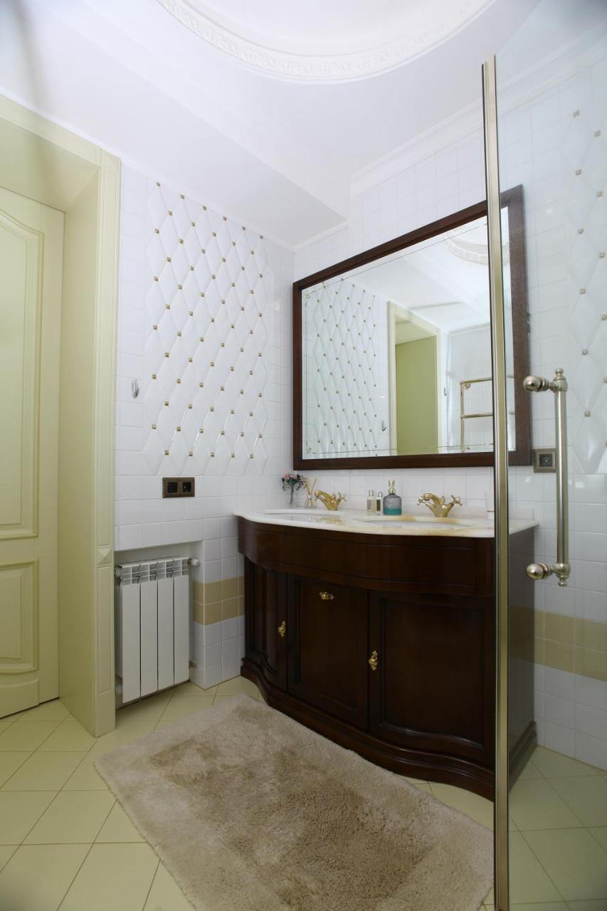 Bortnichi House Hotel Kiev Eksteriør billede
